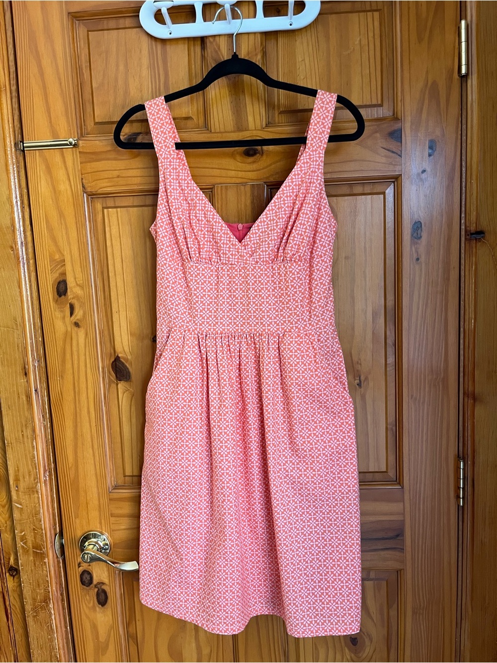 Birds of North America Sleeveless Coral Patterned V-Neck Dress